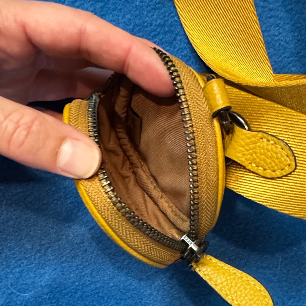 Coach Mustard Yellow Crossbody Bag with Skull Coin Pouch - Picture 11 of 11